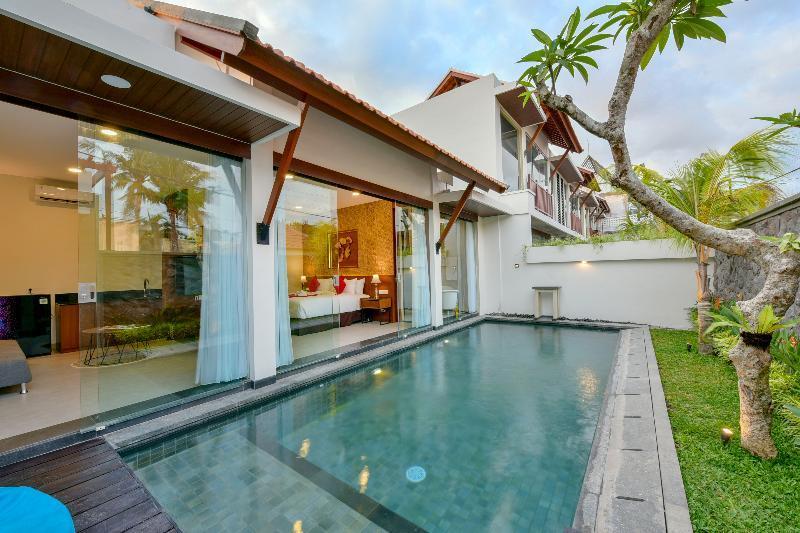 Del Cielo Villa Seminyak エクステリア 写真